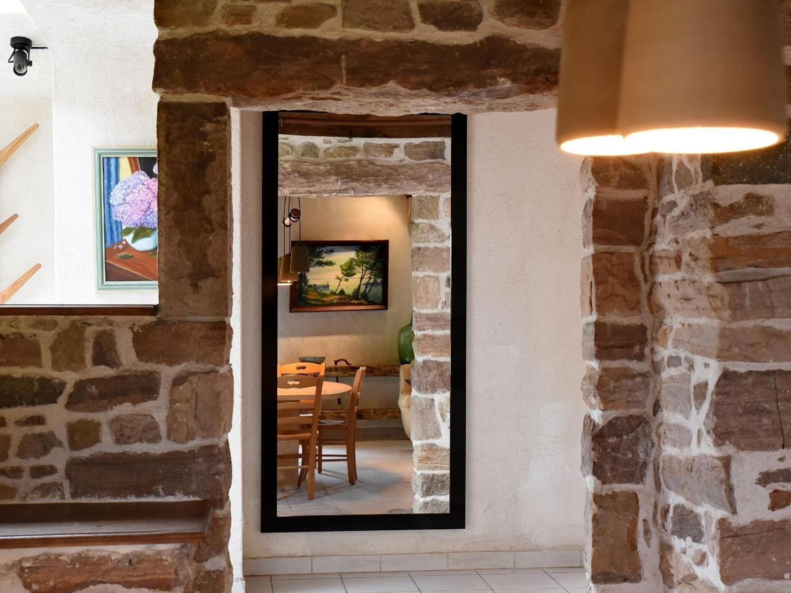 La Ville Es Renais - Ferme Et Maison D'Hotes Insolite Эрки Экстерьер фото